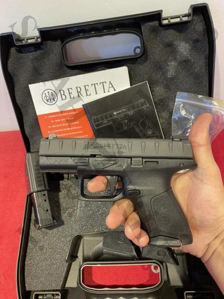 Beretta APX compact 13+1