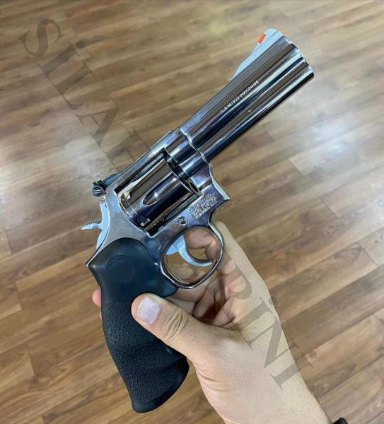 Smith Wesson 357 Magnum 4''