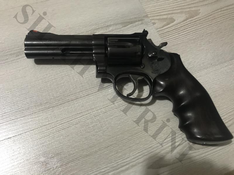 Smith&Wesson model 586-4
